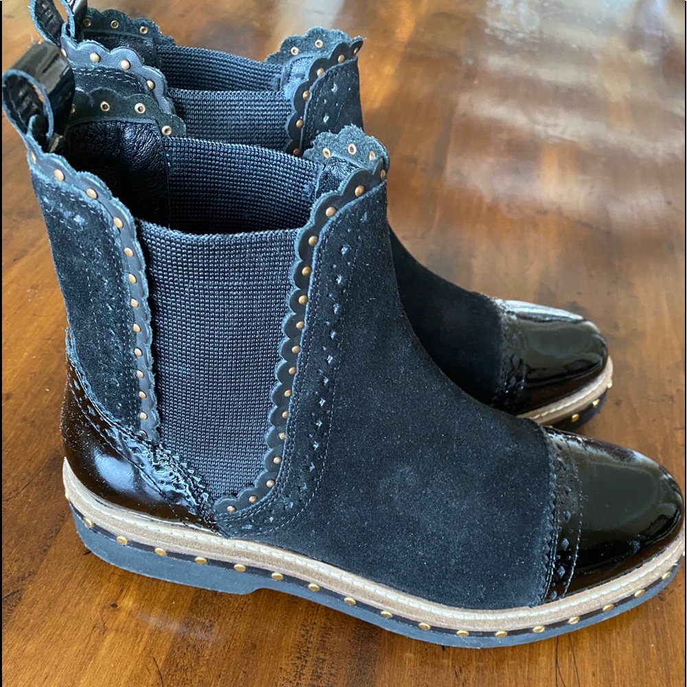 Free People Atlas Studded Chelsea Bootie-size 38